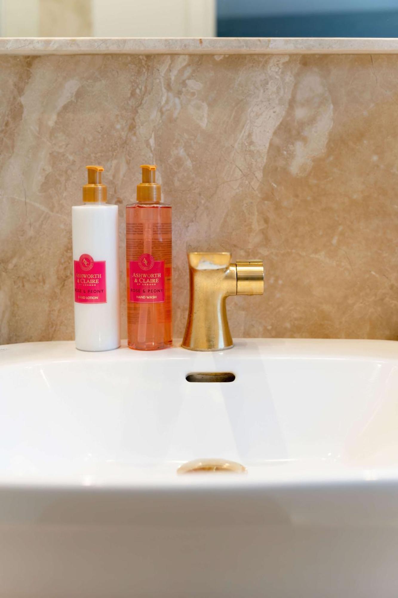 Agar Grove Villa London Ngoại thất bức ảnh